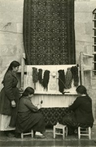 Rug weaving in Aintab, courtesy of the Bentley Historical Library