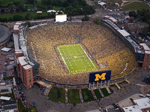 Michigan Football vs. Illinois - Homecoming