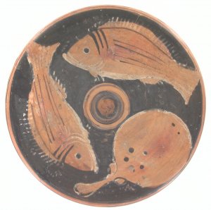Ancient plate with fish decorations