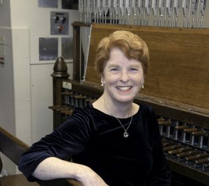 Dr. Andrea McCrady plays the Baird Carillon: “Women of the North”