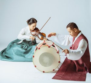 Playing Traditional Korean Sanjo on the Violin