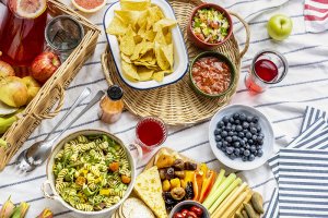 Picnic with food