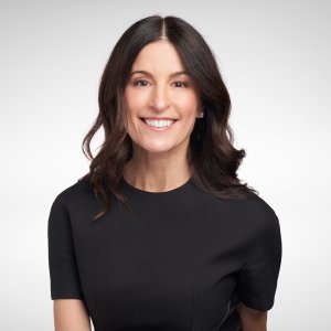 Headshot of Holly Newman Kroft