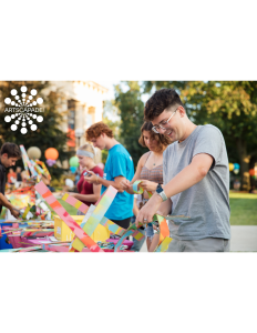 Students make art outside of UMMA