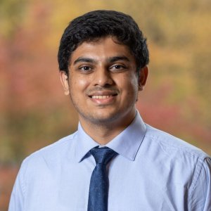 Shreyas Bhat Headshot