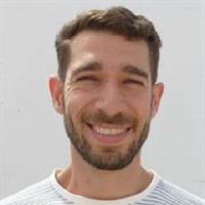 Headshot of Alex Moreira