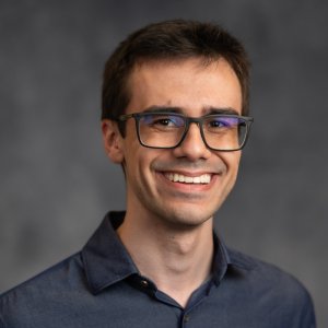Headshot of Gabriel Ponte