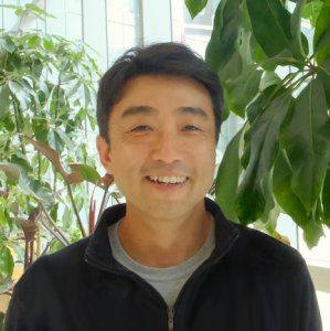 Shingo Kajimura outside