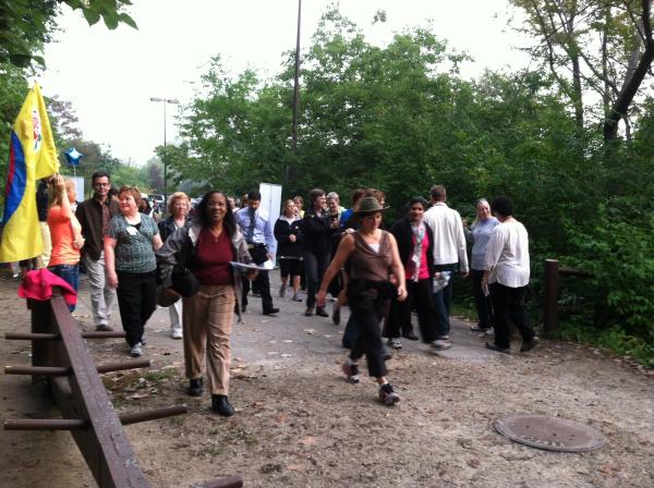 Jump start your morning with MHealthy! Walk, run or wheel through the Arb for an