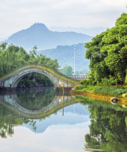 A Morning in LiShui by Zengquan Xu. High resolution version available upon request.