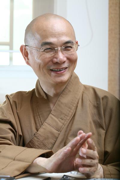 Ven Dr. Huimin Bhikshu