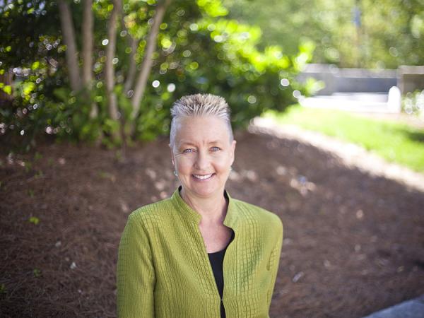 Lynne Huffer