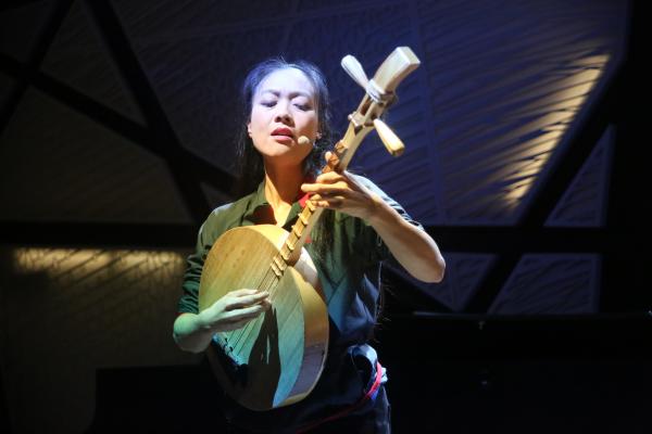 Jen Shyu