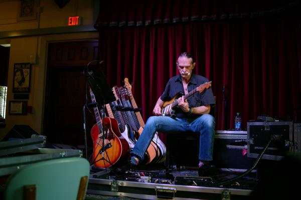 Shawn Phillips at The Ark