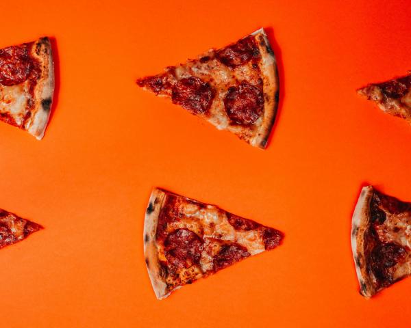 Free pizza and drinks!
