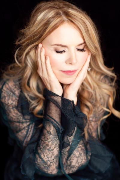 Mary Fahl