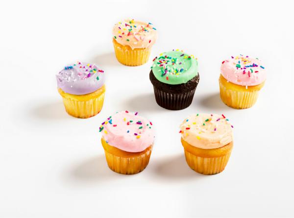 6 cupcakes