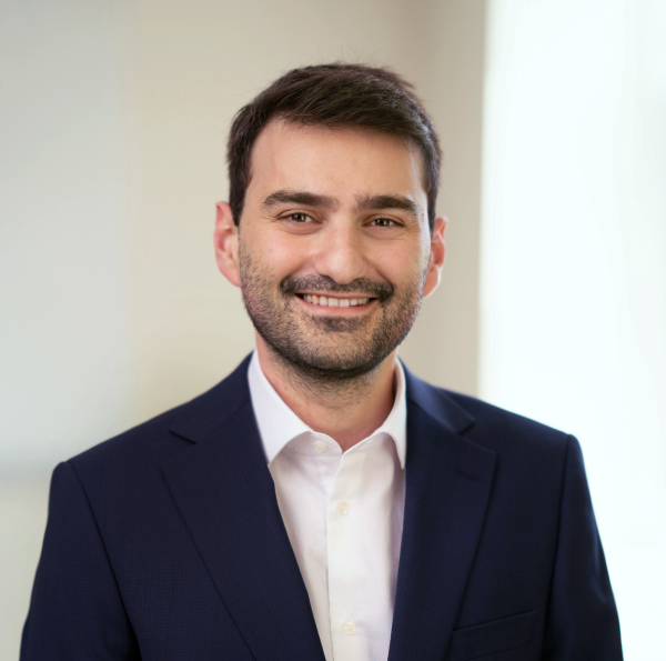 Headshot of Oğuzhan Çelebi