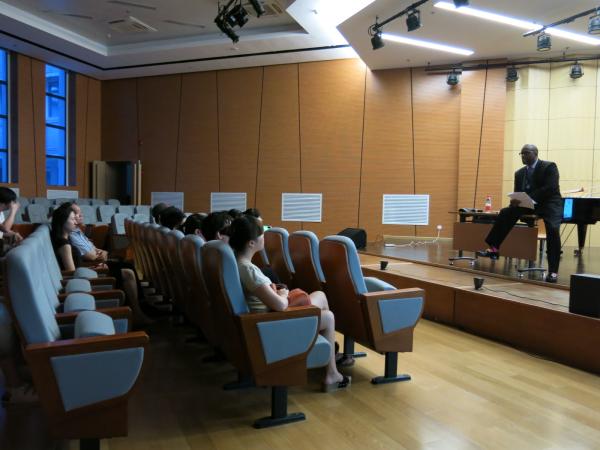 Professor Dennis Wilson gave a talk at the China Conservatory of Music, July 201