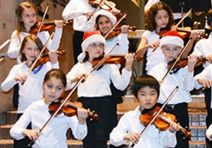 Photograph of Ann Arbor Suzuki Institute students by Elaine Caoilli