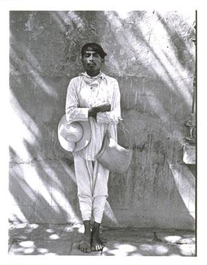 Manuel Álvarez Bravo. The Man from Papantla (Señor de Papantla), 1977. The Unive