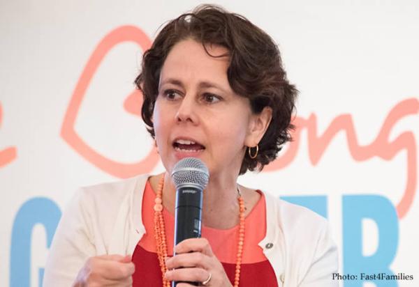 Cecilia Muñoz (AB '84)
