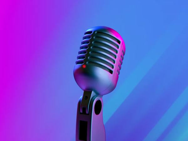 microphone with gradient lighting