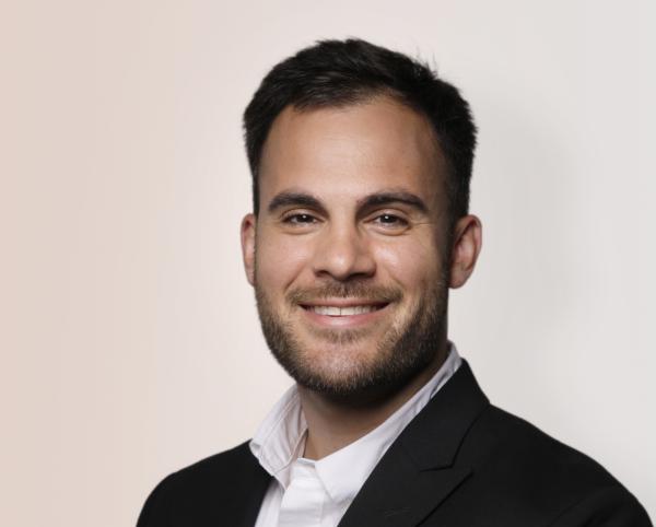 Photo of speaker